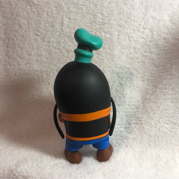 Disney Vinylmations Goofy from the Popcorns Series - Picture 2 of 5